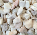 Galet blanc rose en marbre