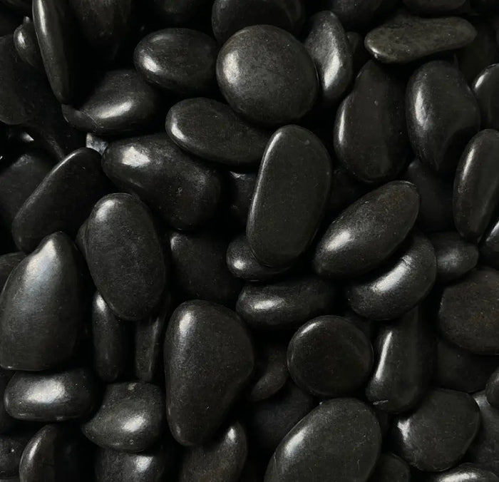 Galet noir verni décoratif pour jardin 12/24mm